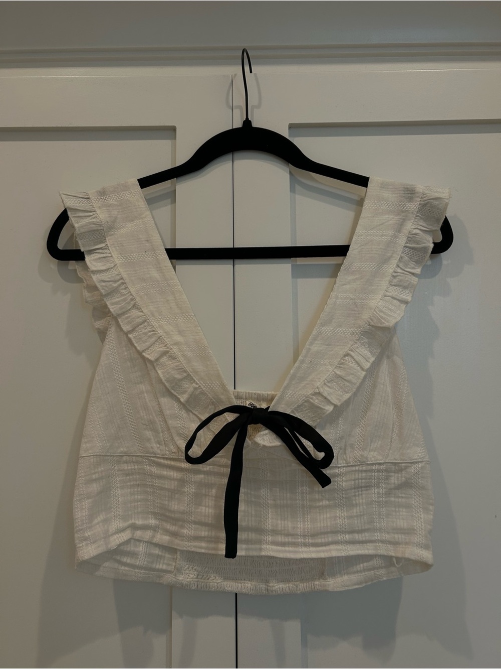 Kimchi Blue White Ruffle-Trim Camisole with Black Bow